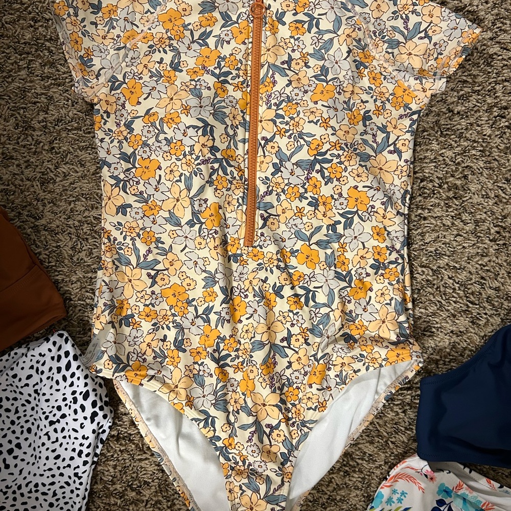 Floral and Patterned Swimsuit Collection - Picture 3 of 4